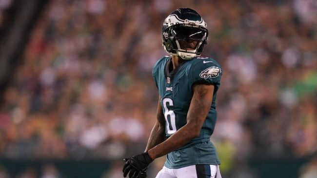 Eagles Give DeVonta Smith Respect In Hilarious Fashion Amid Big Game