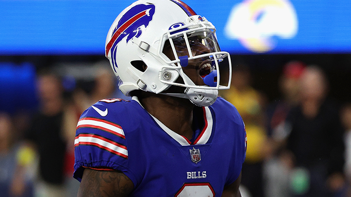 How Bills WR Isaiah McKenzie delivered NFL's viral gender reveal