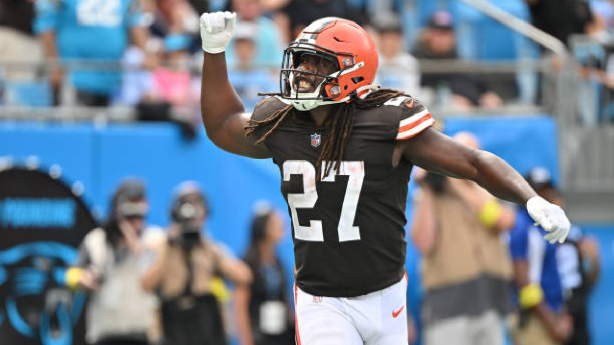 Special sequence by Nick Chubb, Kareem Hunt shows why Browns 'keep  plugging' with run game