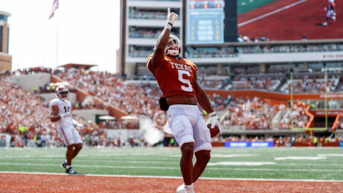 Matchup Against Alabama Broke Texas' Attendance Record