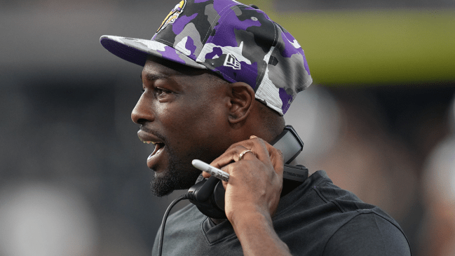 Vikings Coach Praises Jalen Reagor's 'Big Glutes' While Hyping Him Up