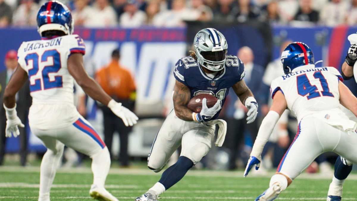 Monday Moment: Ezekiel Elliott Walks It Off In Pittsburgh ✭ Inside The Star