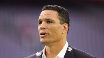 Tony Gonzalez Is Getting Roasted For Stealing Kenny Pickett’s Style On Thursday Night Football