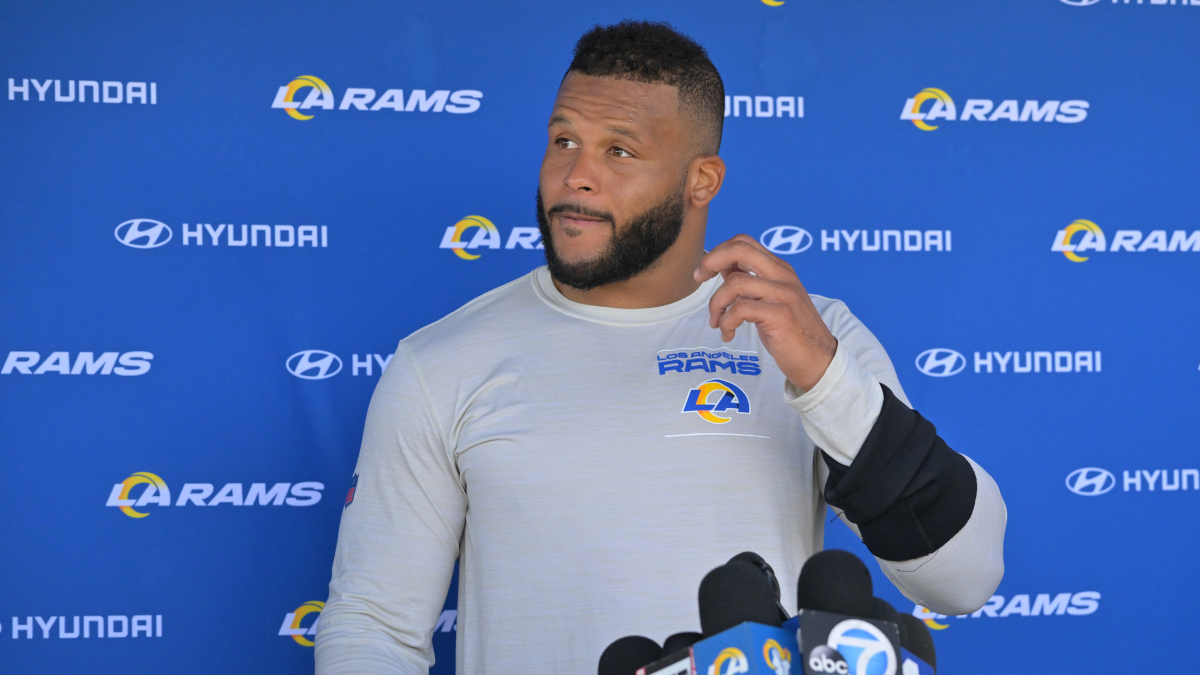 Report: Aaron Donald filed retirement letter with Rams before working out  new contract