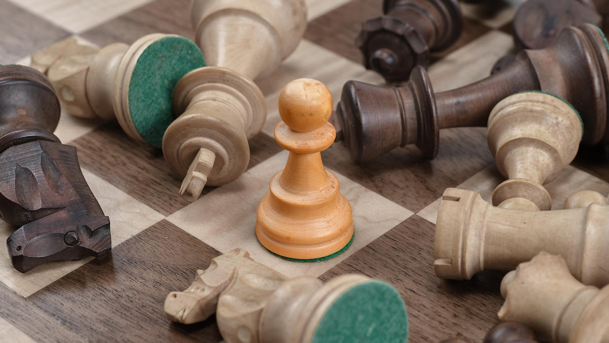 The 'cheating' scandal tearing the chess community apart