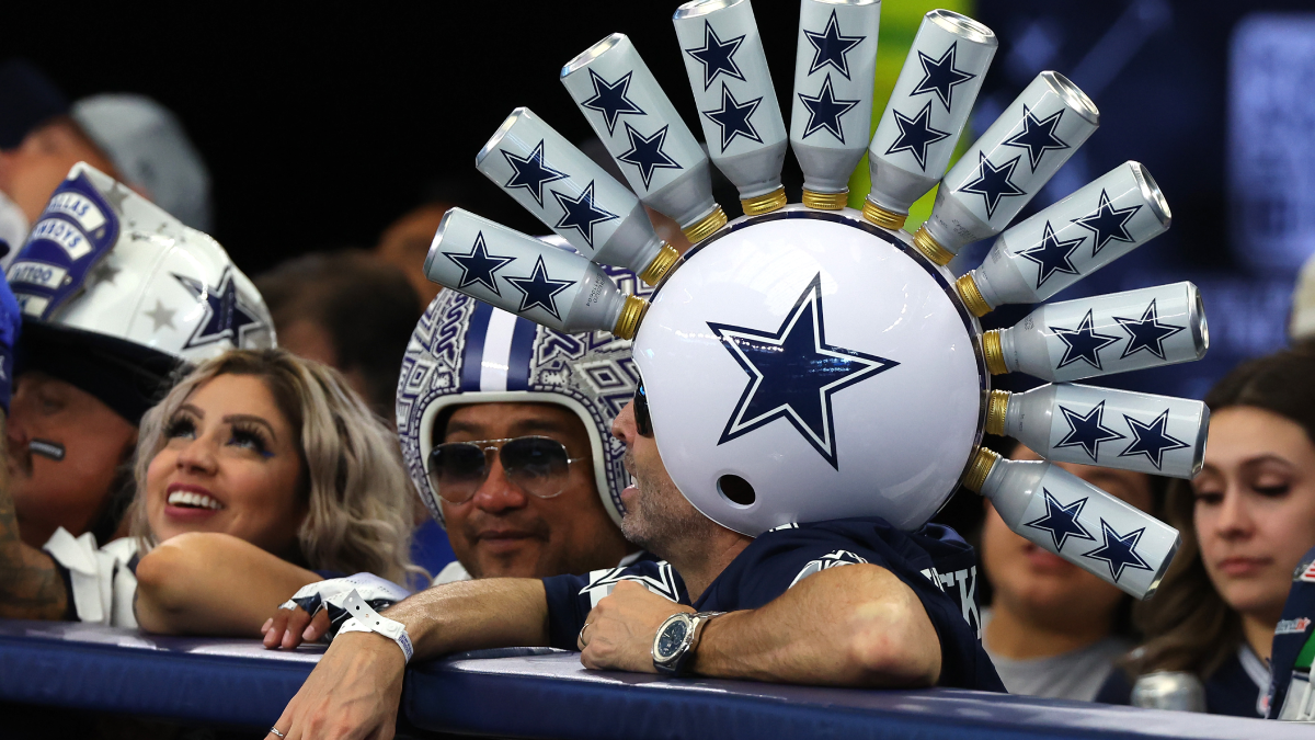 Cowboys Fan Celebrates Win By Riding Horse Through Dallas Walmart