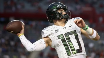 Bo Nix Brought An Awesome Gift To His Oregon Teammates