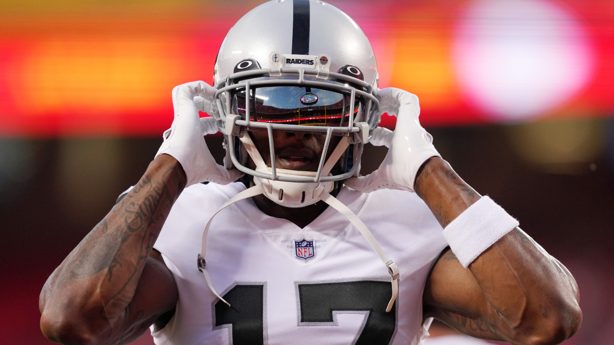 Raiders' Davante Adams Makes Hilarious Comment About Hunter Renfrow