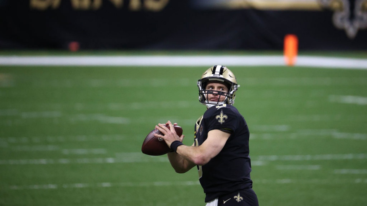 How does Drew Brees play in cold weather?