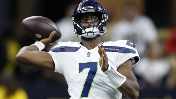 Incredible Geno Smith Throws Going Viral Following Another Impressive Offensive Performance