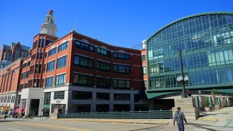 Incredible Story Of How 8 Artists Secretly Lived In Shopping Mall For 4 Years Before Getting Busted