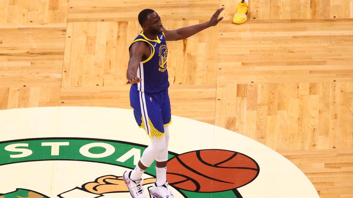 Warriors' Draymond Green apologizes for fight with teammate