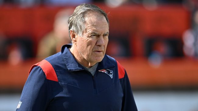 Patriots In QB Controversy As Bill Belichick Refuses To Commit To One