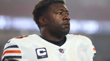 Bears’ Roquan Smith Cries After Learning Team Traded Teammate Robert Quinn During Emotional Press Conference