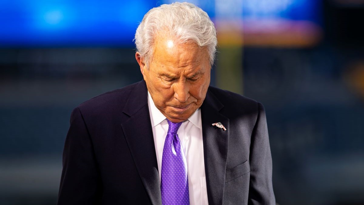 Football Fans Are Worried As Lee Corso Misses College GameDay Again