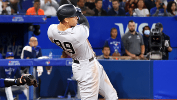 Fans React To Someone Trying To Sell A Bag Of Air From The Night Aaron Judge Hit Home Run #61