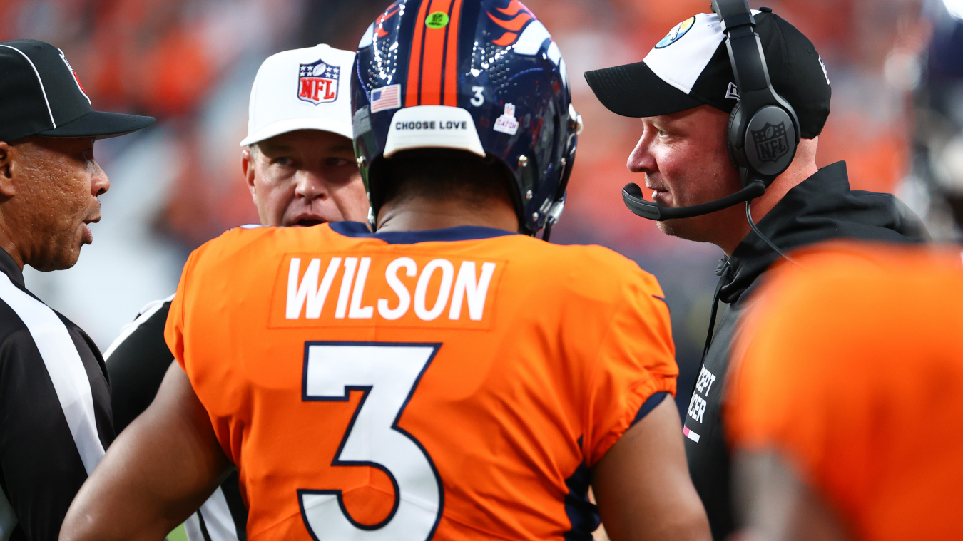 Denver Broncos' Made History With Historically Bad Play Call In 4th