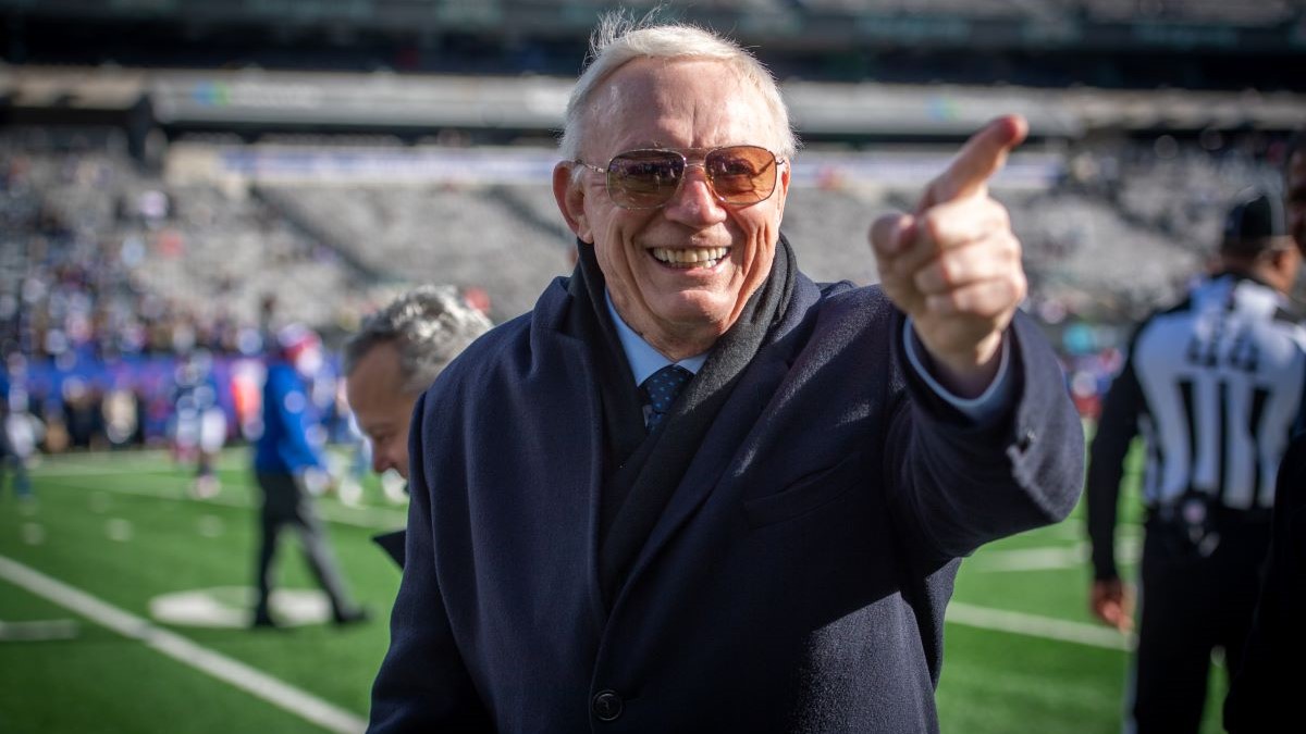 How Jerry Jones Keeps Cowboys Fans Coming for Another Dose of Mediocrity