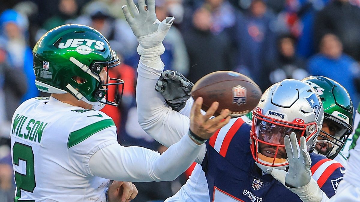 The Jets and their QB are a mess - and their field might be cursed