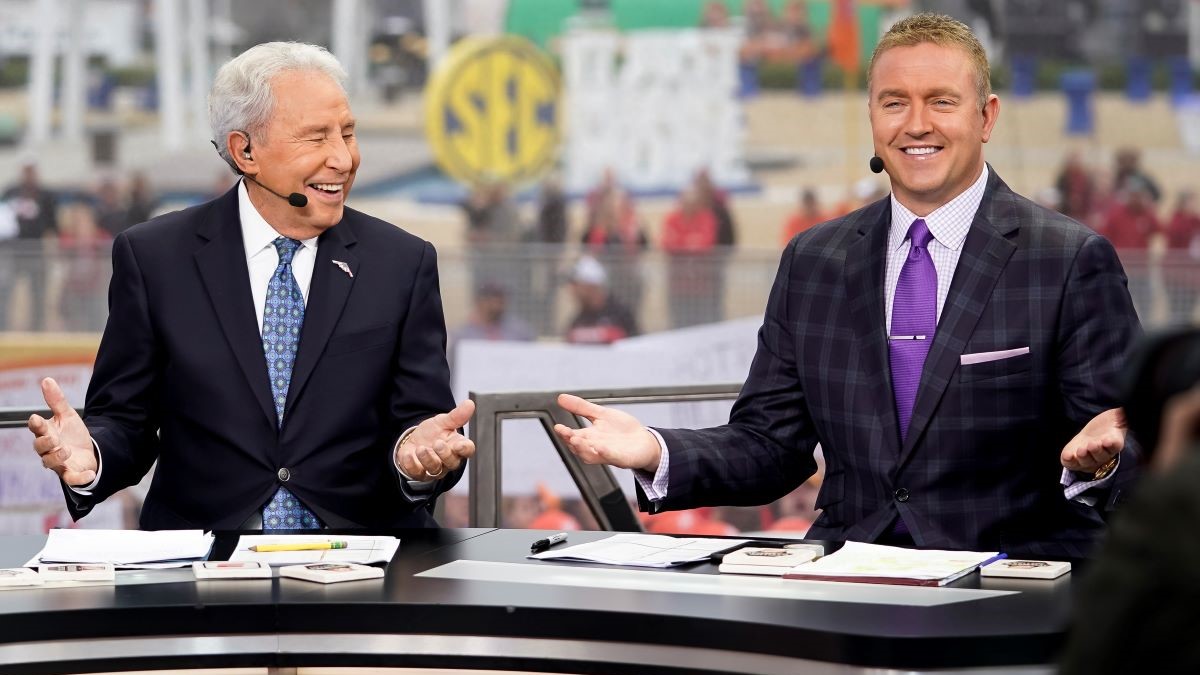 Lee Corso Goes Full Dad Mode On Pat McAfee During College GameDay