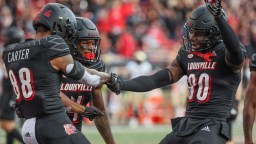 Louisville Wide Receiver Chris Bell Launched A Water Bottle At Kentucky Fans After 26-13 Governor’s Cup Loss