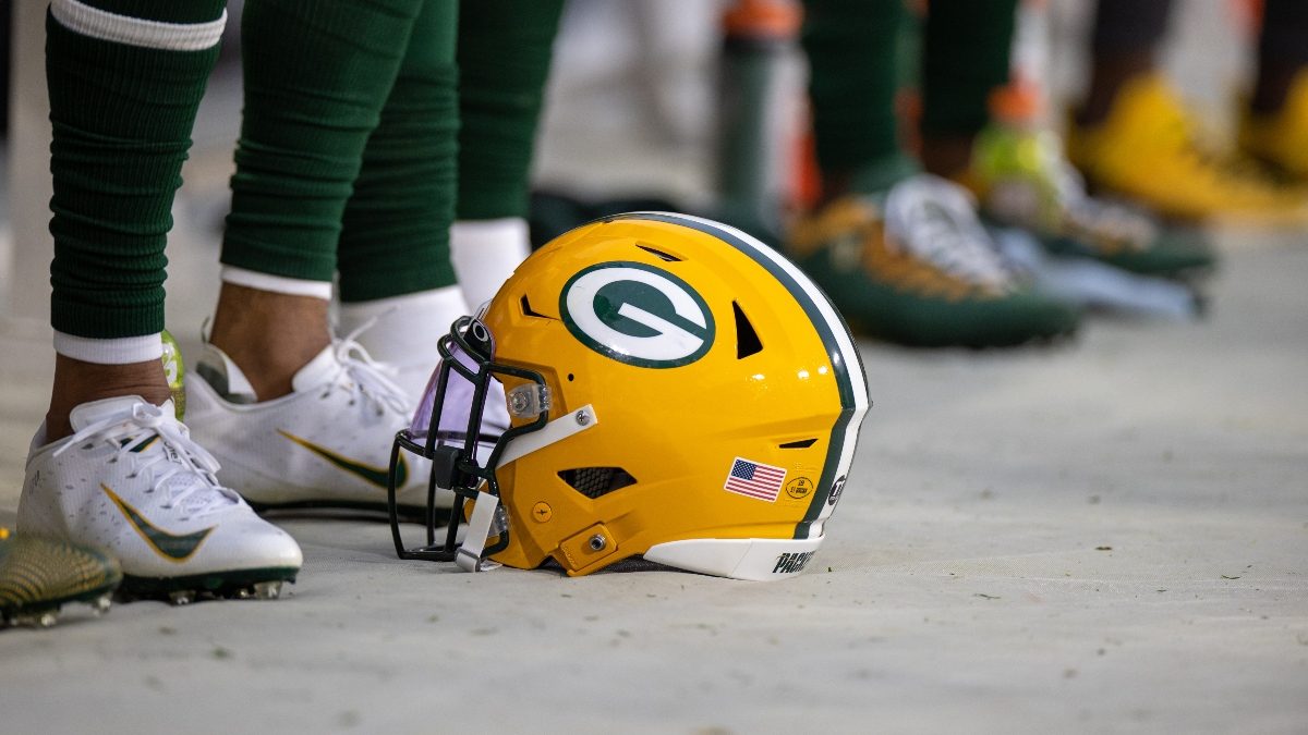 Packers' De'Vondre Campbell Claps Back at Reporter's Jordan Love