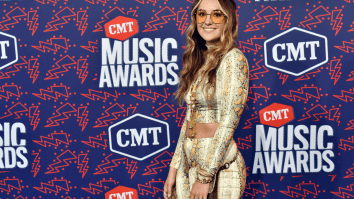 Country Music Star Trending After Clips Of Her Performance Go Viral On Social Media