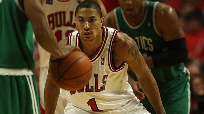 derrick rose playing against the celtics in 2009 playoffs