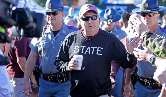 mike leach greets fans