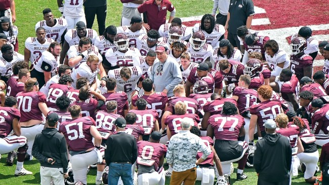 Mississippi State head coach Mike Leach and his team