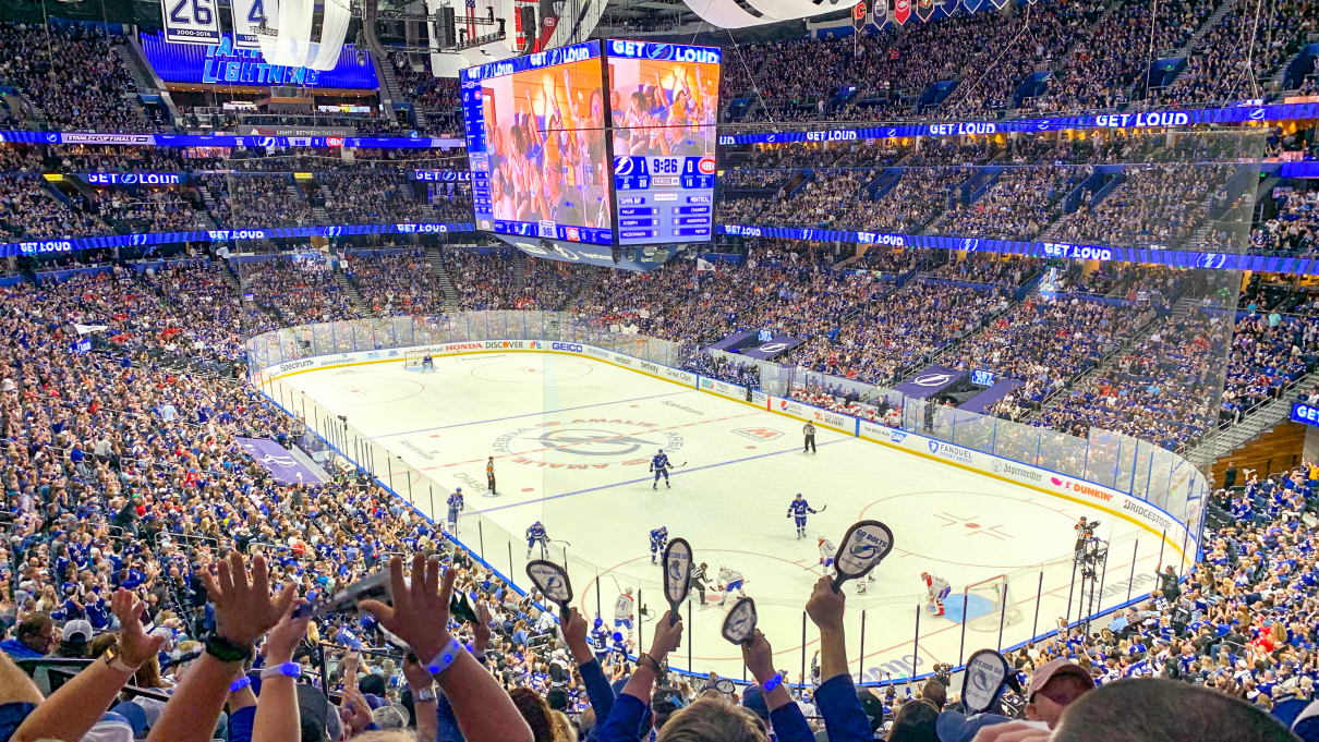 Pat Maroon Gets Classy Revenge On FatShaming Bruins Announcer