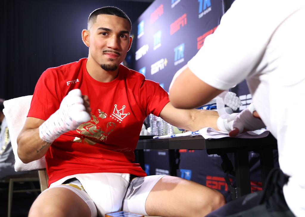 Teofimo Lopez getting his hands wrapped