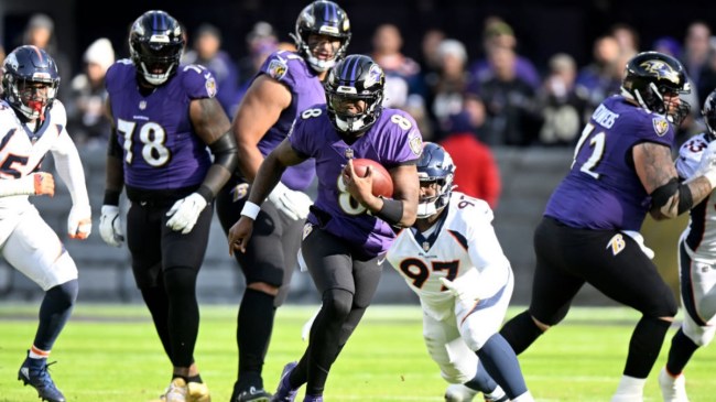 Baltimore Ravens QB Lamar Jackson running