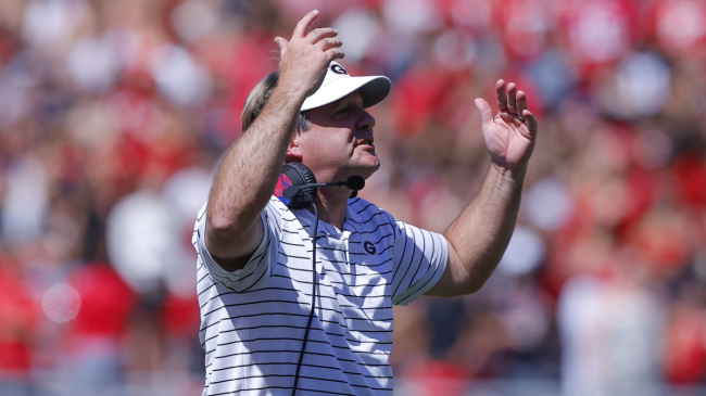 Kirby Smart calls a play from the sidelines.