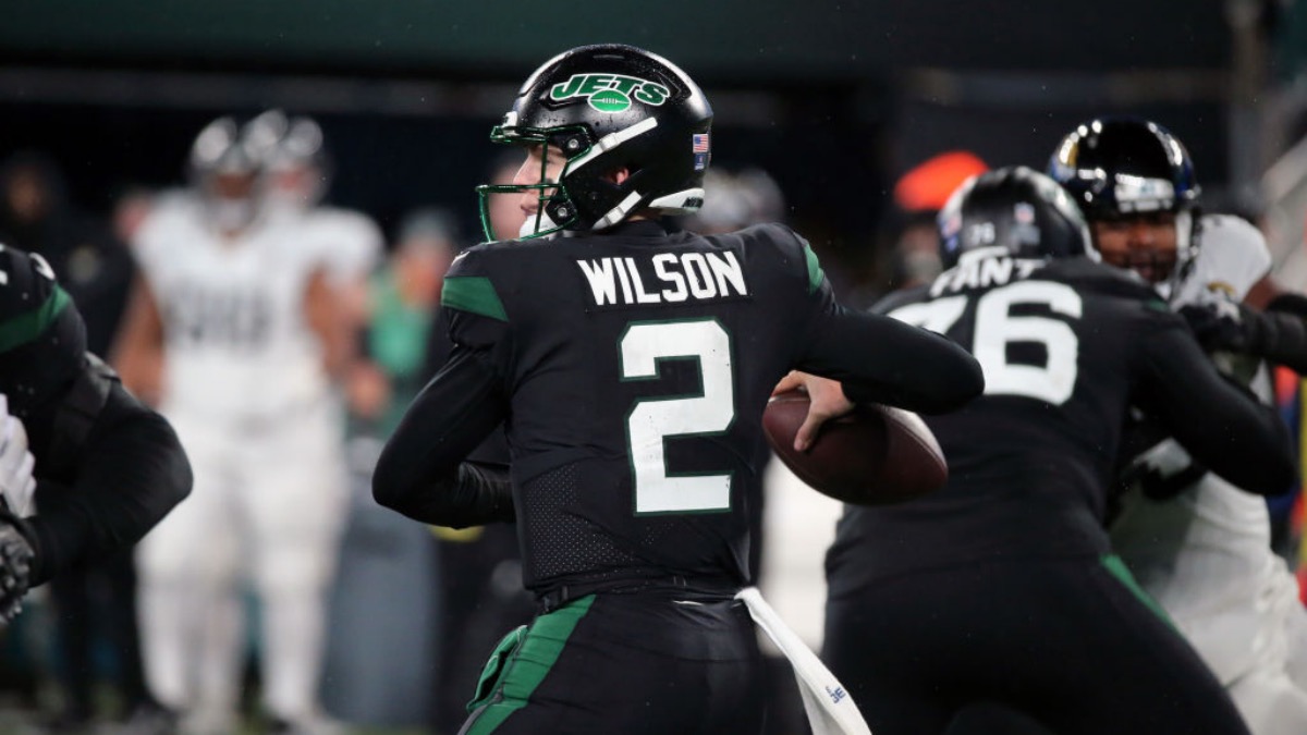 A New York Jets Analyst Explains Why Benching Zach Wilson is the