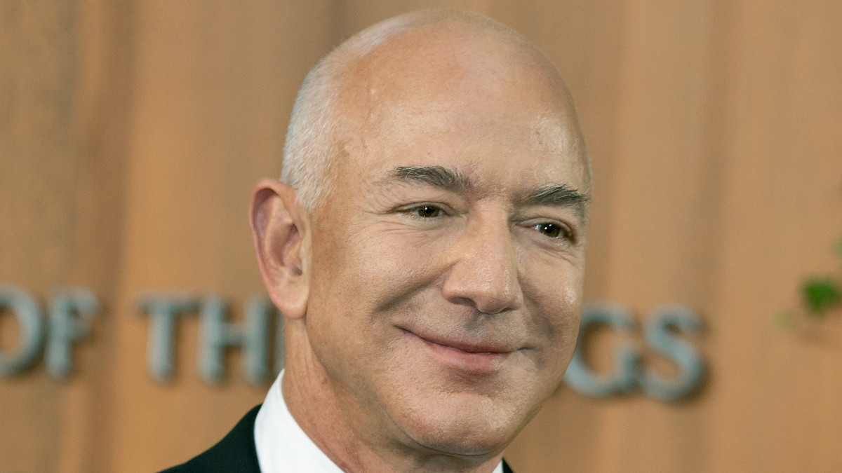 Bezos Hints at Coming Commanders Bid