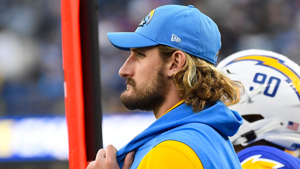 Eagles fans harass Joey Bosa before Chargers star curses at them