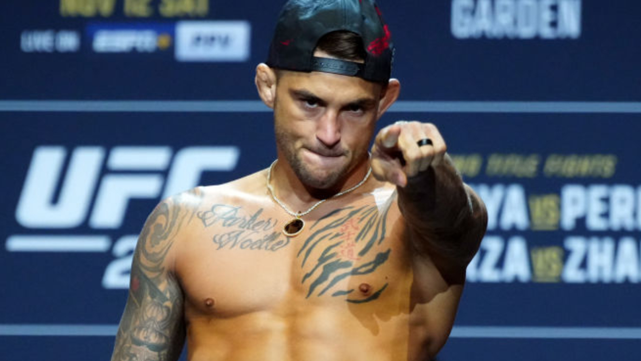 Ufcs Dustin Poirier Slaps Man For Disrespecting His Wife At Mardi Gras Parade Brobible 