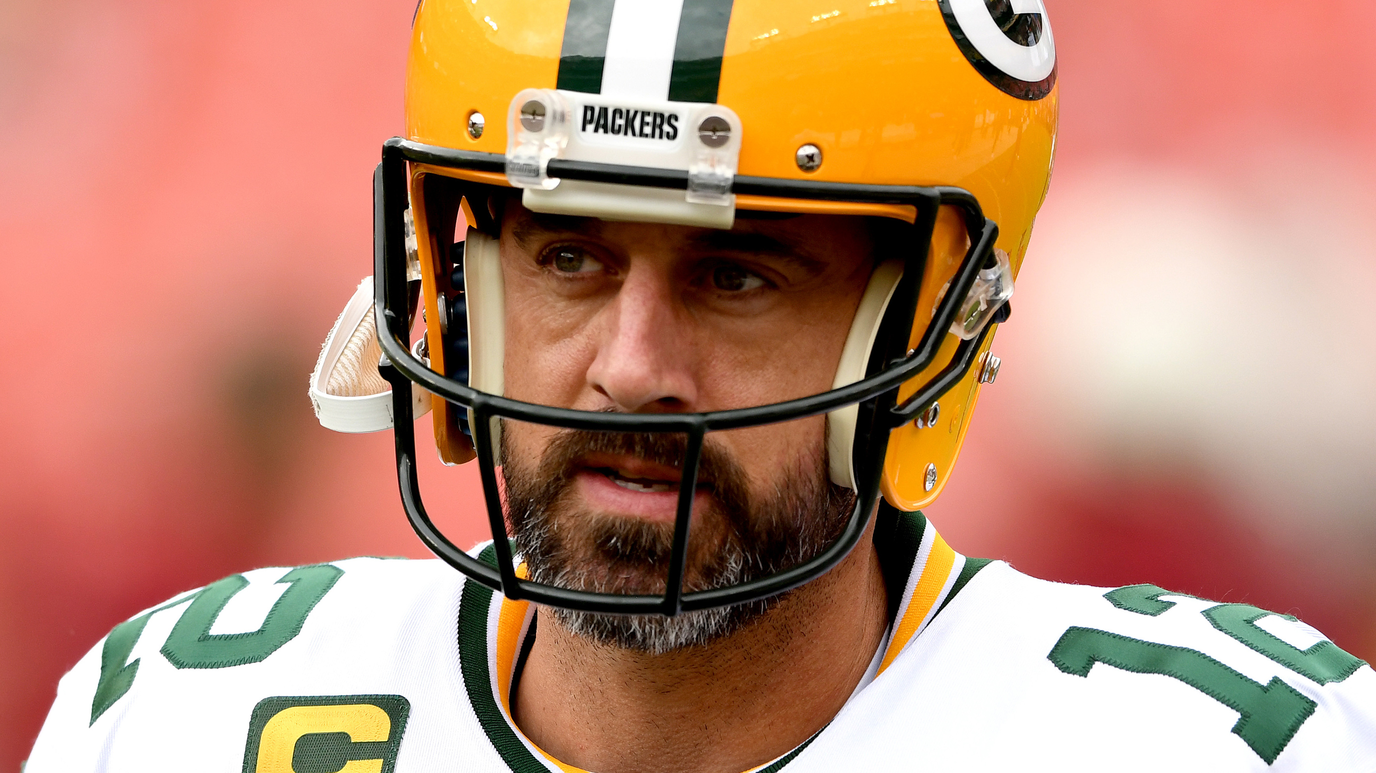 Aaron Rodgers catches Pat McAfee's 'real media question'