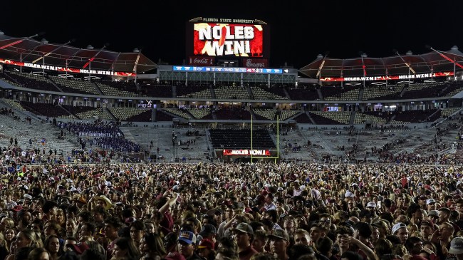 Florida State football fans storm field after beating Florida in 2022