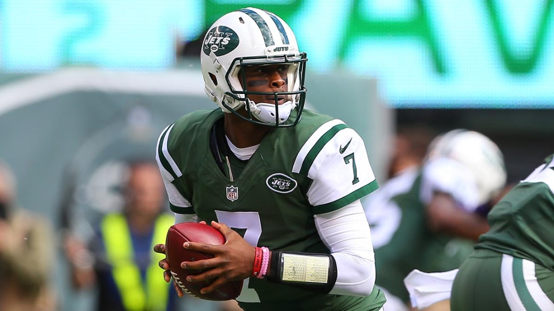 Daniel Jones, Geno Smith part of Jets' QB exploration