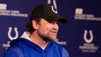 Jeff Saturday Wins NFL Fans Over With Classy Message To Colts