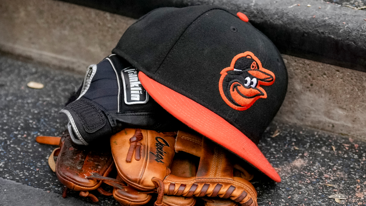 Anyone know if they still have this hat in the team store? : r/orioles
