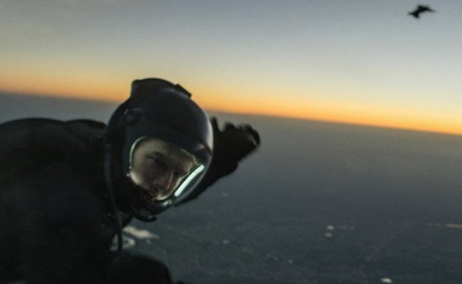 tom cruise halo jump