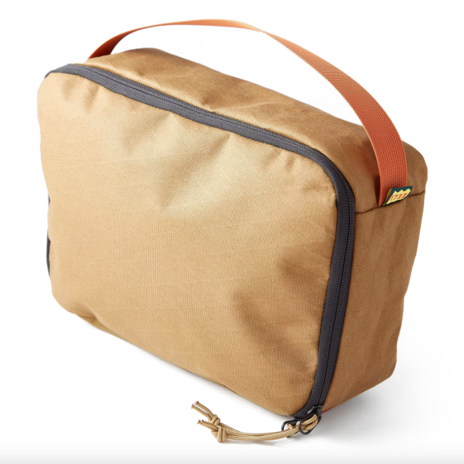 Get the 1733 X11 Dopp Kit exclusively at Huckberry