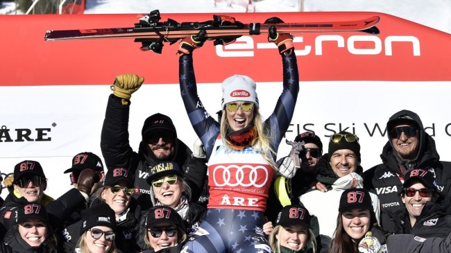 US Skier Mikaela Shiffrin celebrates