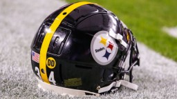 Pittsburgh Steelers Sign Former 1st Round Pick