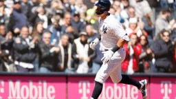 Conflicted Yankees Fan Has Best Reaction To Seeing An Aaron Judge HR Ruin His Opening Day Bet