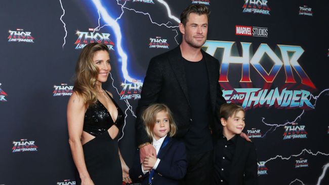 chris hemsworth and his family