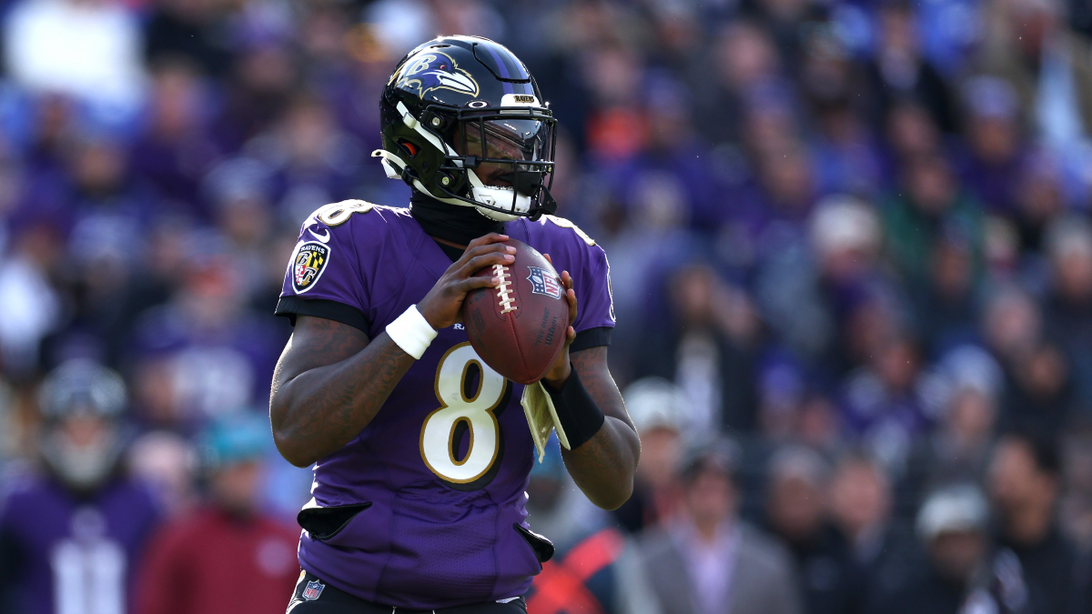 Robert Griffin III enters Ravens game with Lamar Jackson in